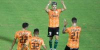 CRISTIAN FONTANA, el goleador de Banfield, marcó el segundo en Tucumán.