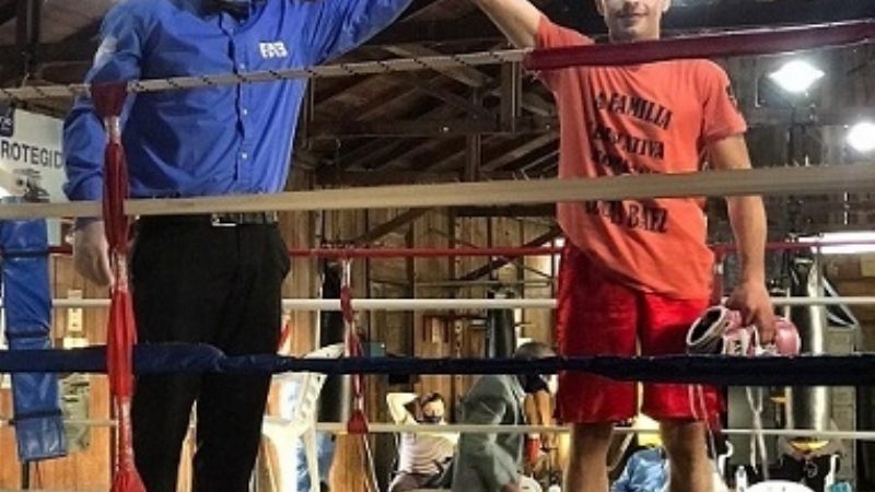 Regreso con KO de Lucas Báez, en sus pagos