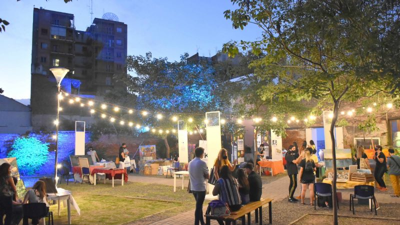 Variedad de propuestas en la Feria de Arte de la Casa de la Cultura