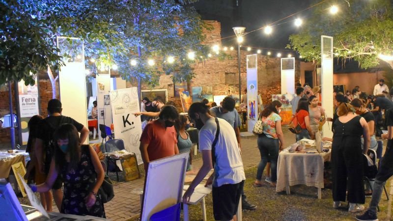 Variedad de propuestas en la Feria de Arte de la Casa de la Cultura