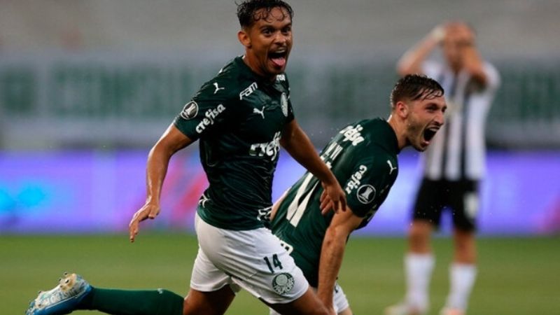Palmeiras goleó 3-0 a Libertad y está “semis” de la Copa