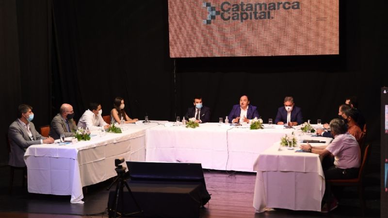 Saadi presentó el Plan Estratégico Integral 2030