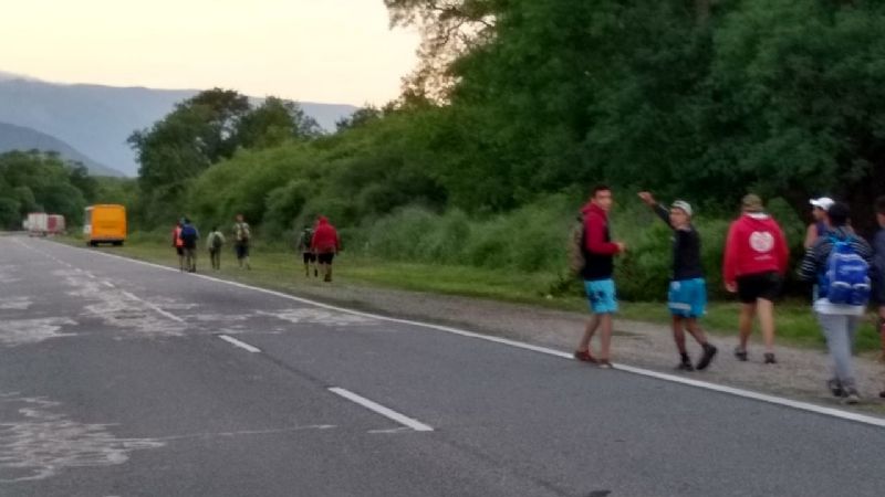 Por presencia de peregrinos, transitar con precaución por ruta 38