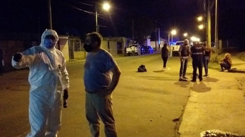 Se entregaron dos personas por el asesinato en el barrio Santa Marta
