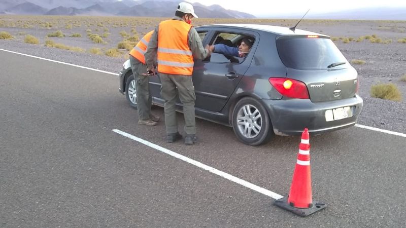 Controlan el ingreso a pescadores en Fiambalá