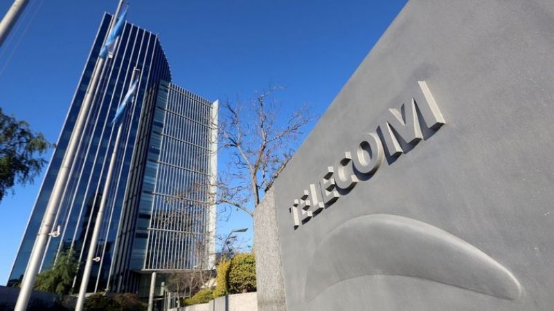 Telecom acusó al Gobierno de "destruir" las empresas TIC