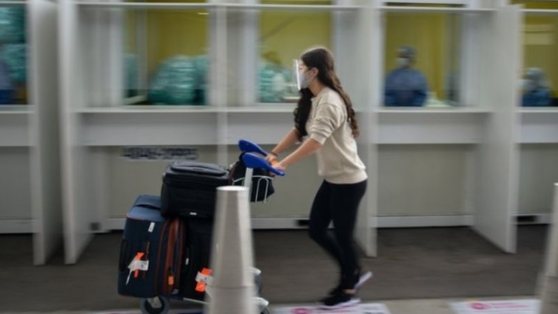 Gobierno suspenderá los vuelos con Gran Bretaña