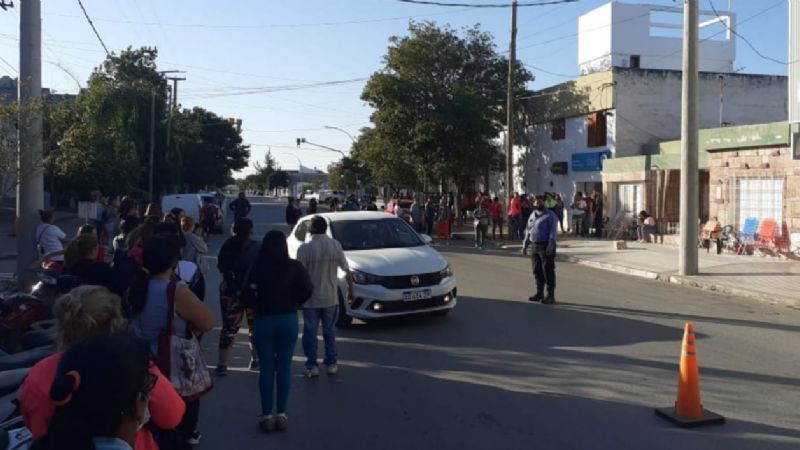 Tensión en Recreo por la falta de dinero en cajeros