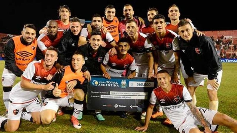 Newell’s y Peñarol (SJ) retoman hoy la Copa Argentina