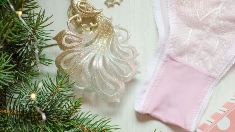 El mito de la ropa interior rosa en Navidad