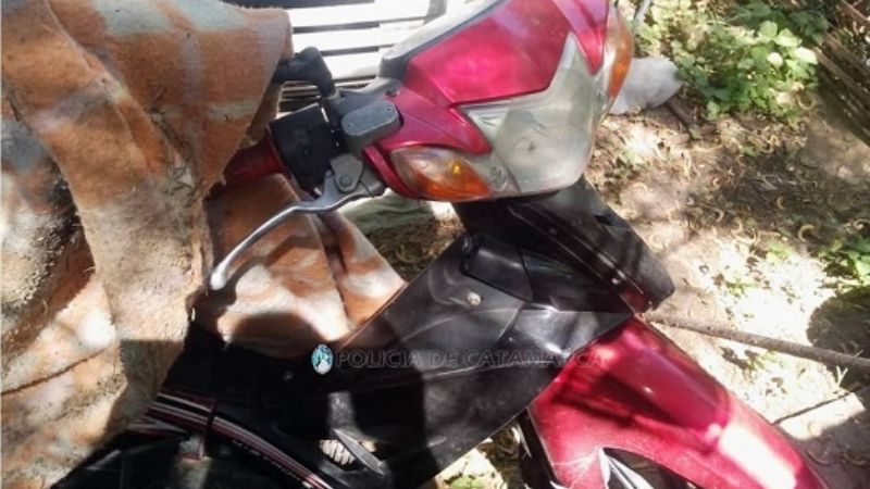 Recuperan una moto sustraída y demoran a un adolescente
