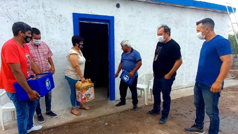 Cinco familias recreinas celebraron la Navidad en su nuevo hogar