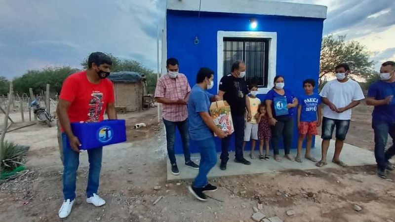 Cinco familias recreinas celebraron la Navidad en su nuevo hogar