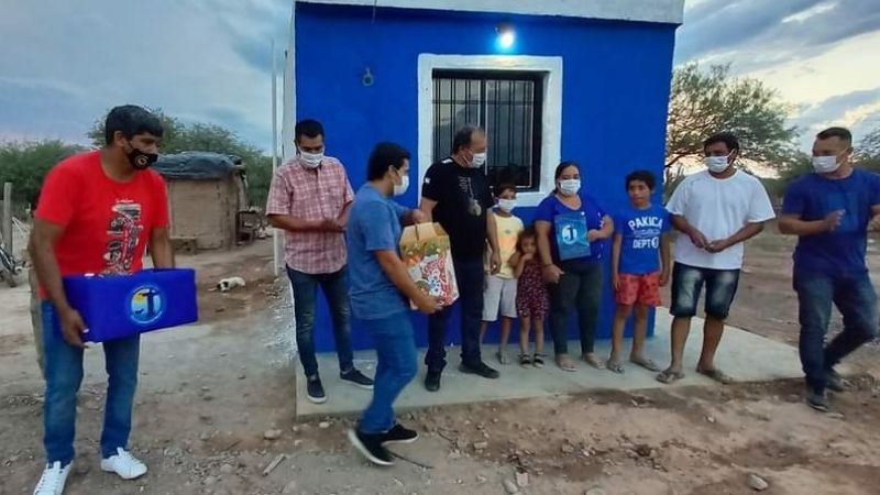 Entregan módulos habitacionales