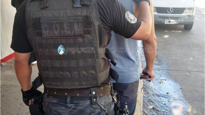 Detienen en pleno centro a un hombre buscado por lesiones