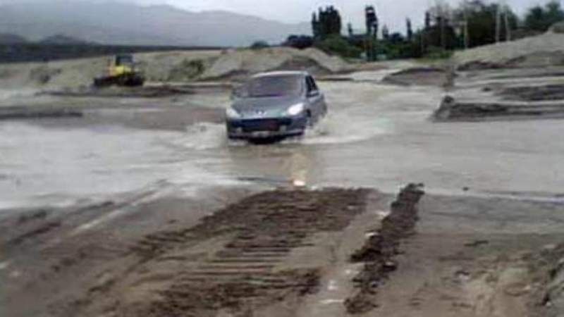 Previenen en el cruce de badenes de la Ruta 40