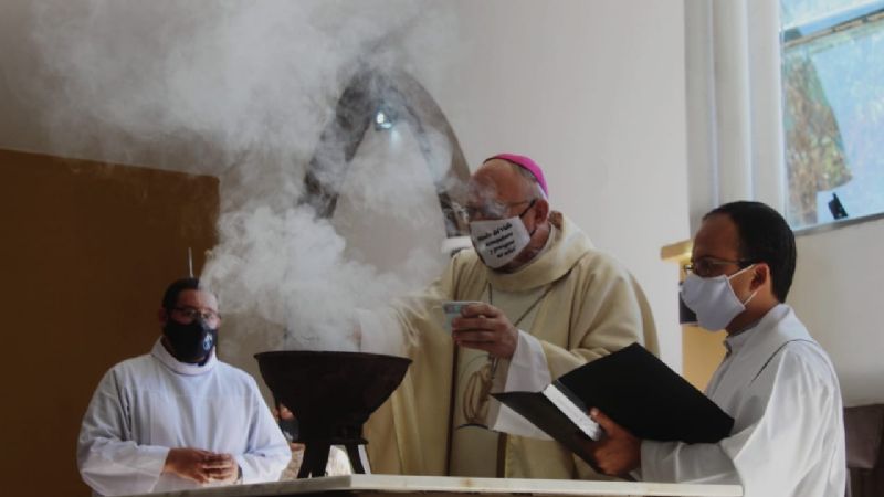 Consagran los templos de la Virgen del Valle de La Ramadita y Retiro