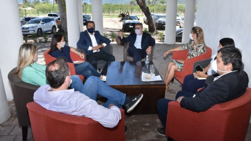 Santa María y Tinogasta tendrán Institutos Politécnicos junto a los IES