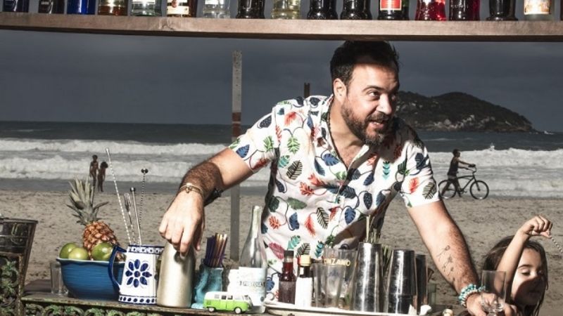 “El trago más típicamente argentino es el fernet con cola”