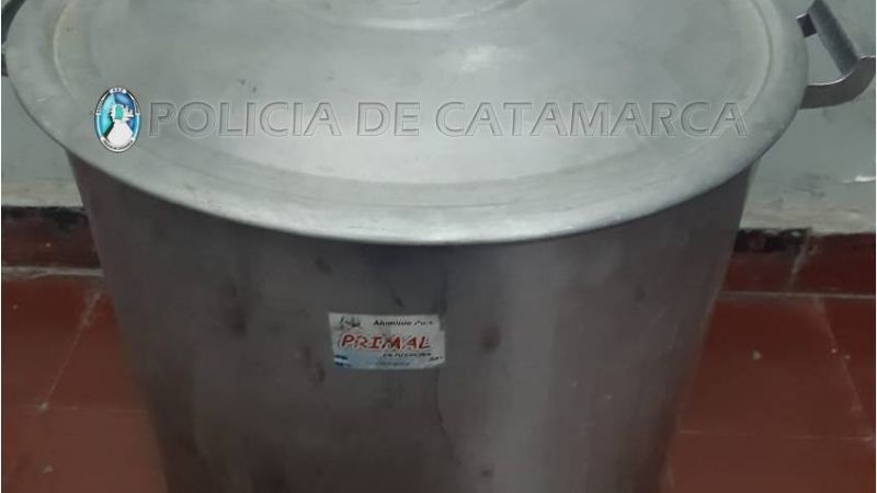 Descubren a conocido ladrón robando una olla en el Hospedaje del Peregrino