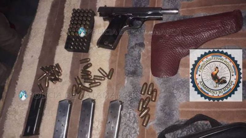 Secuestran un arma de fuego y cartuchos de diferentes calibres