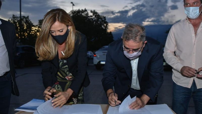 Jalil firmó convenio con Nación por el "Plan Nacional AccionAR"