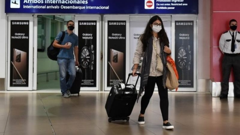 ¿Es feriado el lunes 7 de diciembre?