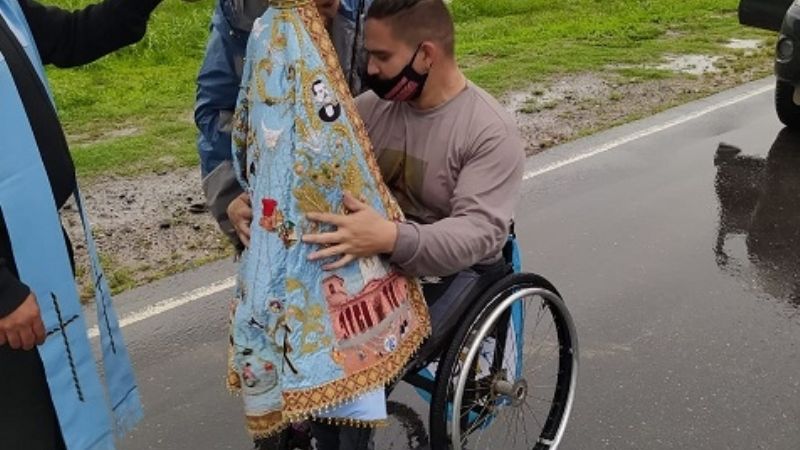 La Virgen fue al encuentro de un peregrino que venía a Catamarca