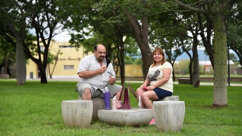 Saadi inauguró la renovada Plaza de Choya