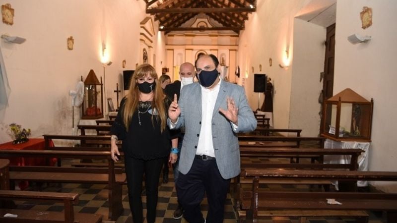 Saadi inauguró la renovada Plaza de Choya