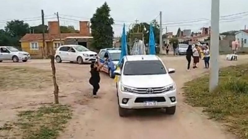 Caravana de la Virgen del Valle y misa en el Polideportivo
