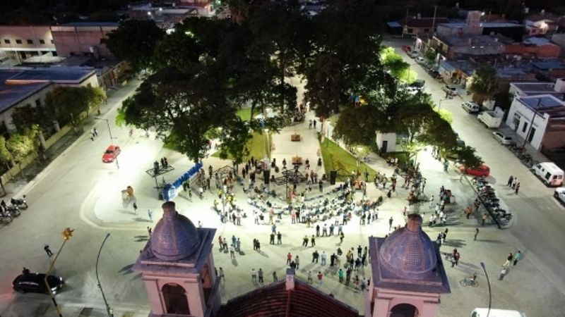 Inauguraron la puesta en valor de la plaza de San Isidro