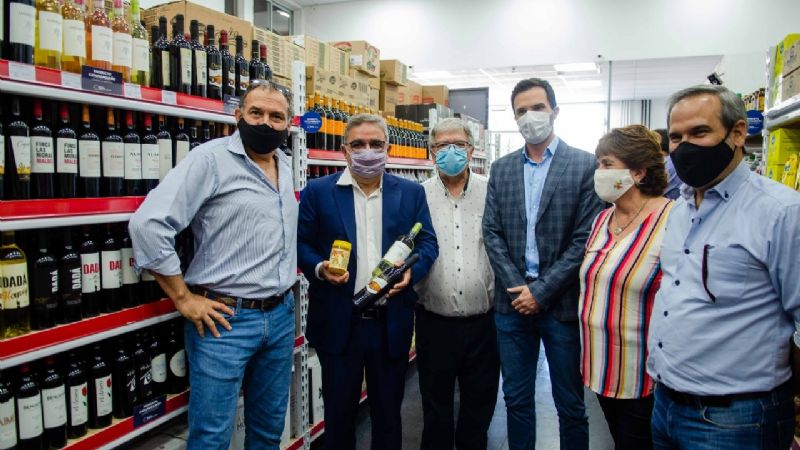 Jalil inauguró comercio mayorista que incorpora “Productos Catamarqueños”