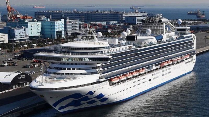 Detectaron 60 nuevos casos de coronavirus en el crucero varado en Japón