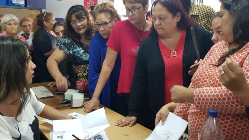 Gustavo presentó el Banco de Telas, un gran impulso para emprendedoras