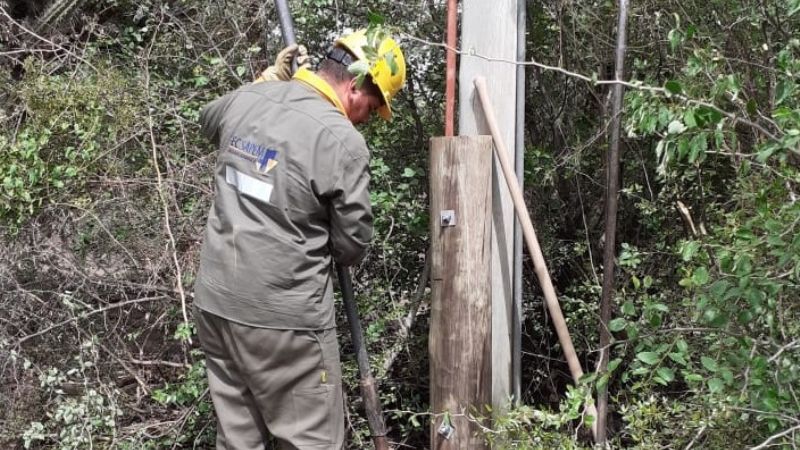 Trabajan para restablecer el servicio en el interior