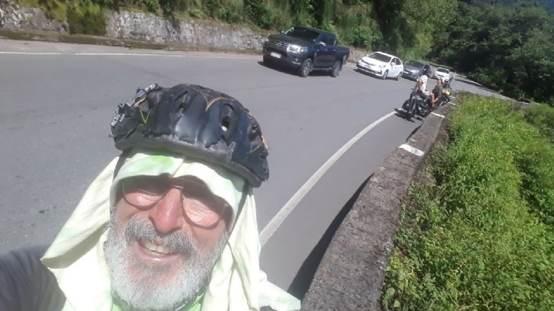 “Pepe” Serrano pone a rodar la vida en cada vuelta al sol