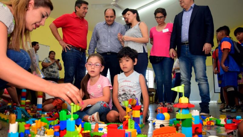 Talleres creativos para acercar a niños y jóvenes a la tecnología