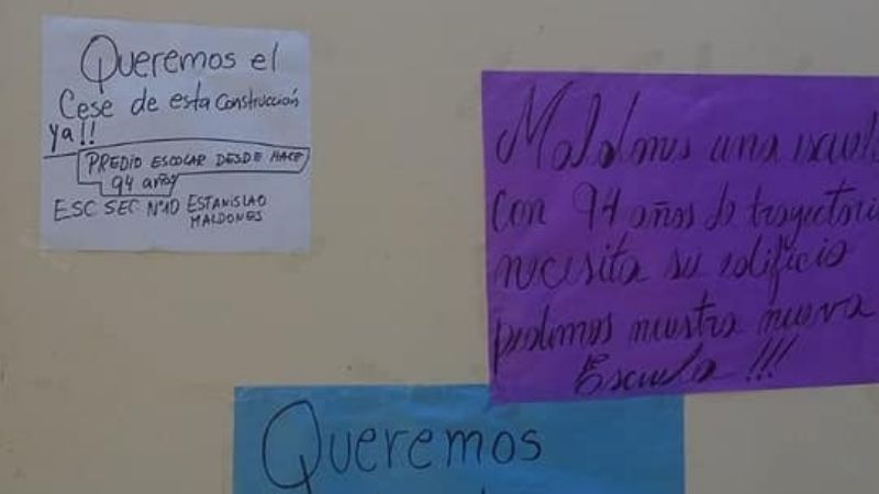 Reclaman por la instalación de cajeros en una escuela
