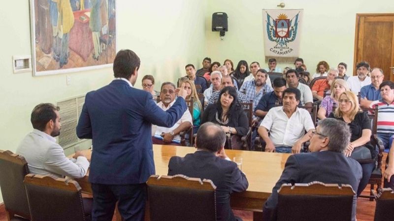 Catamarca seguirá la pauta salarial de la Nación