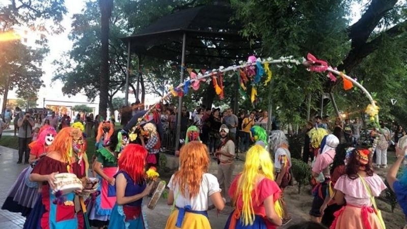 Convocante celebración del “Jueves de Compadres”