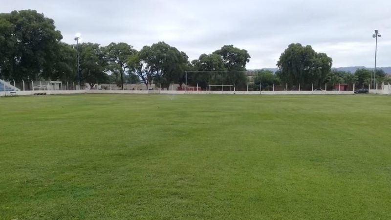 El “Bosque” de Tres Puentes lucirá su cancha renovada