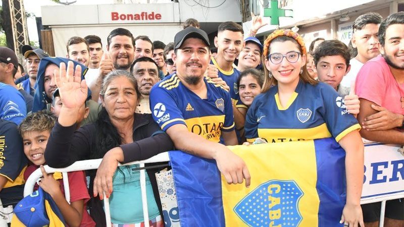 Santiago vive una “locura” con la llegada de Boca