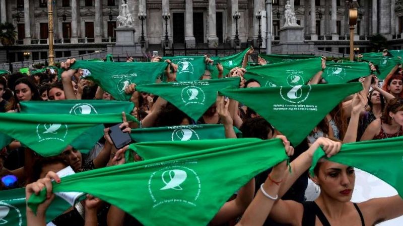 19F: mujeres de todo el país harán un pañuelazo por el aborto legal