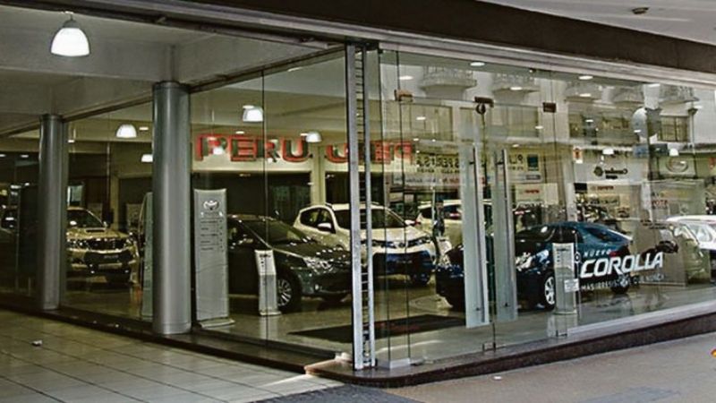 Febrero negro: caen más de 30% los patentamientos de autos