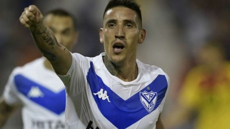 Vélez visita al Aucas en Quito, por la Copa Sudamericana