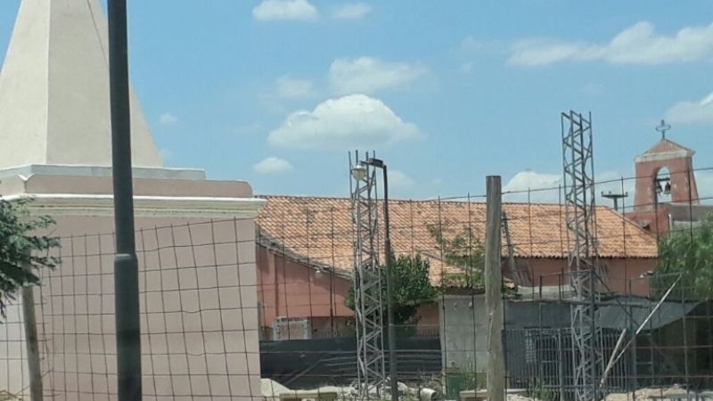 Un cementerio con muchos “vivos”