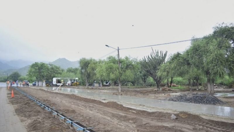 Saadi recorrió la obra de acceso  a la histórica Gruta de Choya