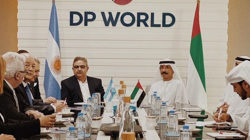 Jalil se reunió con el sultán Ahmed Bin Sulayem