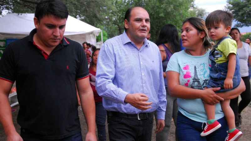 Masiva participación de los vecinos de Los Olivares en “El Municipio en tu Barrio”